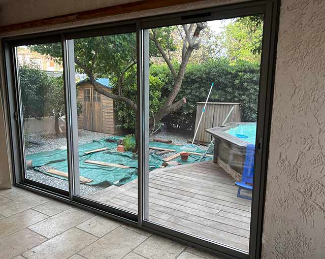 Baies vitrÃ©es 3 vantaux en aluminium